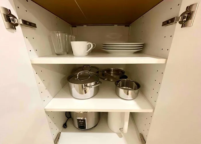 2br @ The Redwoods Near Sm Fairview W Free Parking *