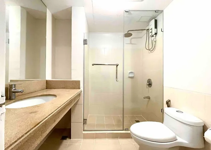 2br @ The Redwoods Near Sm Fairview W Free Parking